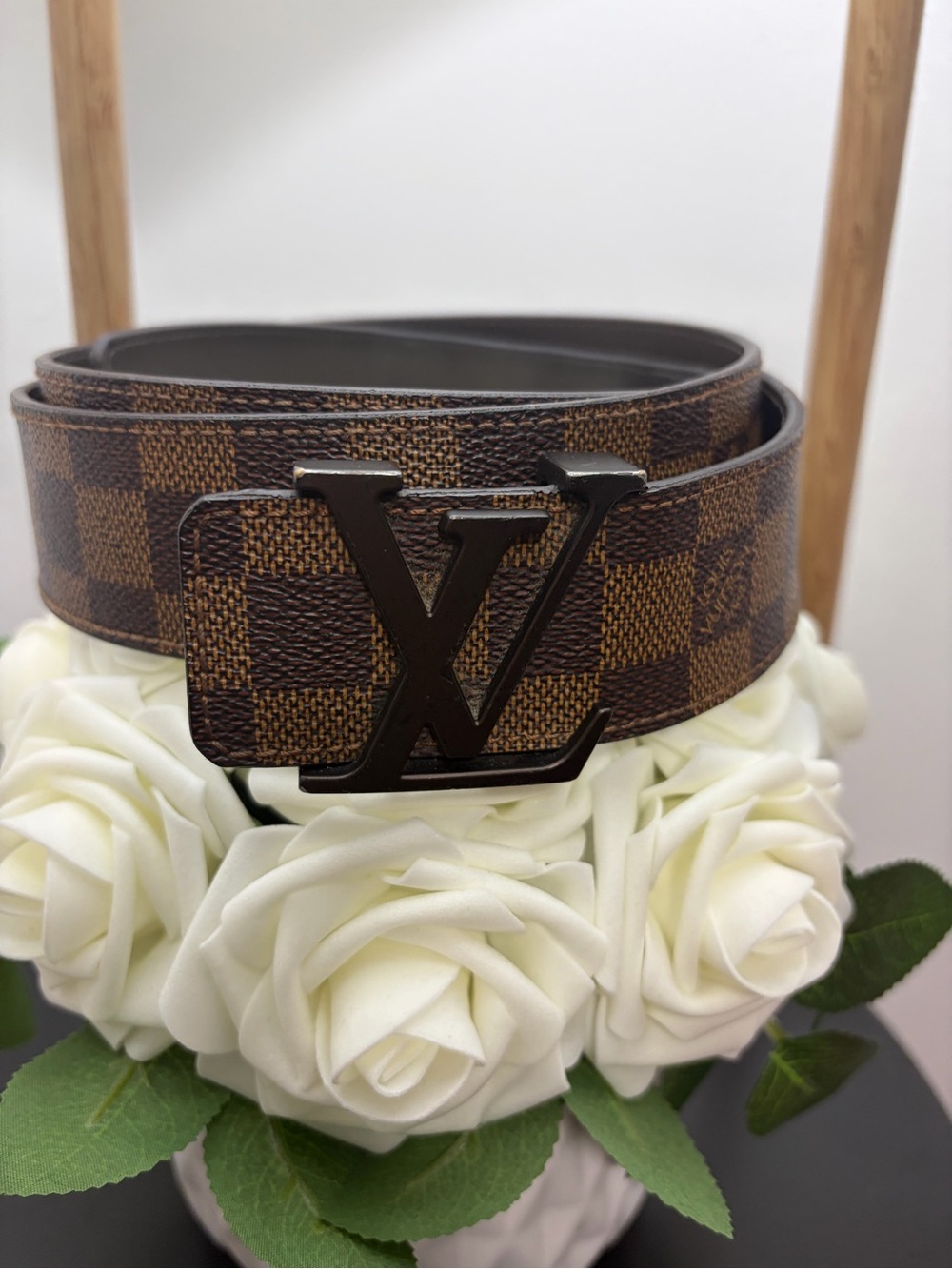 Louis Vuitton Brown Damier Ebene LV
Logo Buckle Belt